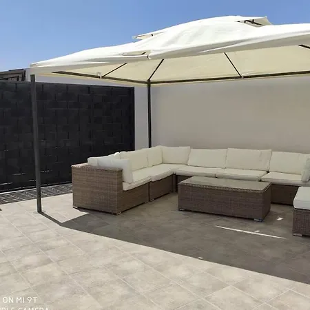 Prázdninový dům Nayda Gran Casa Con Piscina