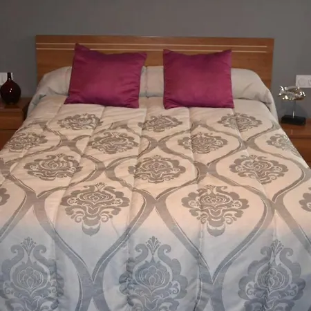 Nayda Gran Casa Con Piscina Prázdninový dům *